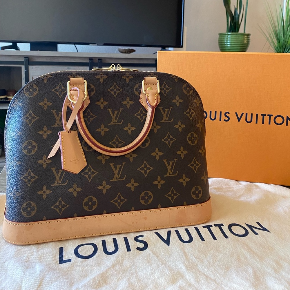 Louis Vuitton Alma - Picture 1 of 15